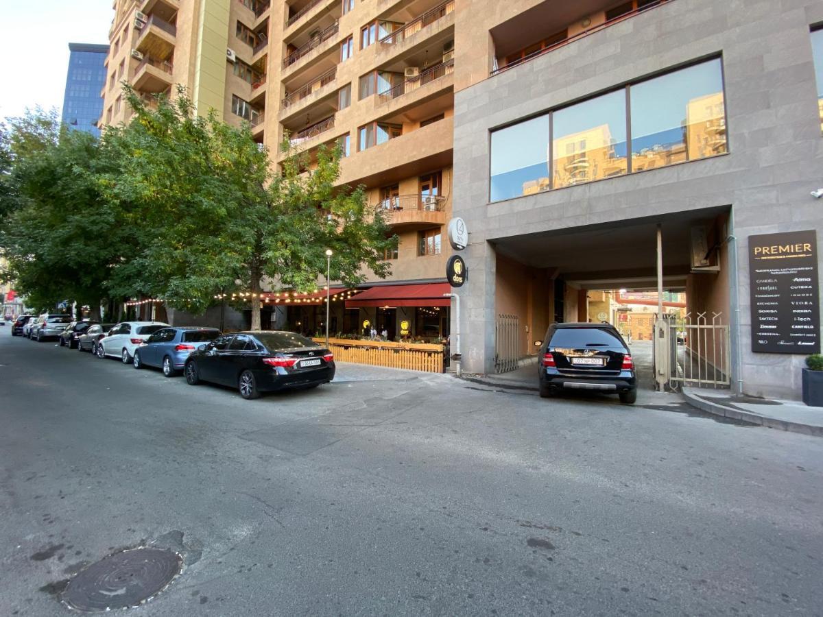 Modern Apartment For Rent In Buzand Street Bu944 Jerevan Eksteriør billede