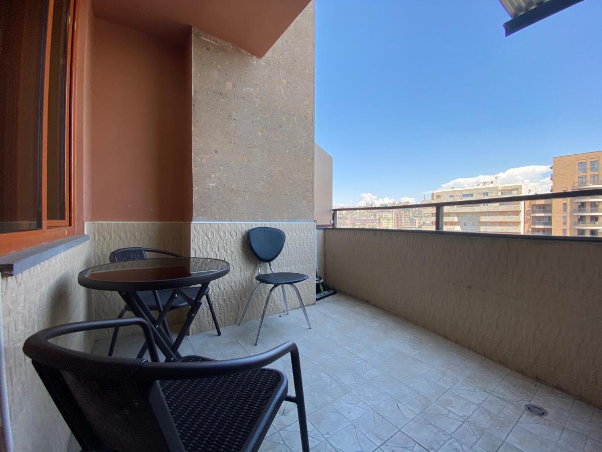 Modern Apartment For Rent In Buzand Street Bu944 Jerevan Eksteriør billede